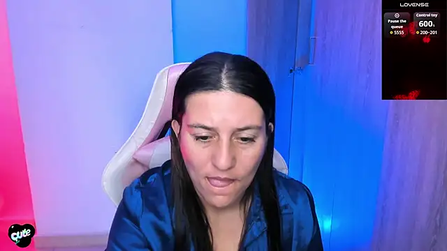 Saskyaa online show from 04.24.26