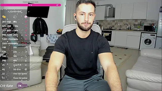 Snapshot of ZackFraser chatting on 01.04.25 ZackFraser online show from 01.04.25