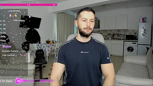 Snapshot of ZackFraser chatting on 03.05.25 ZackFraser online show from 03.05.25