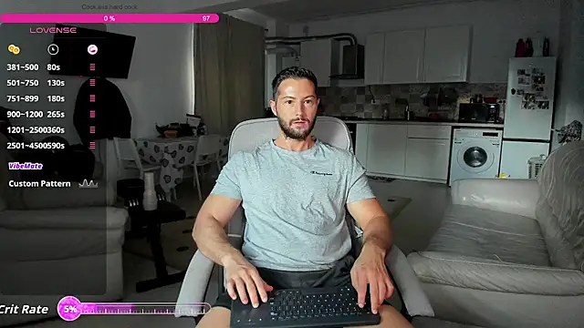 Snapshot of ZackFraser chatting on 09.18.25 ZackFraser online show from 09.18.25