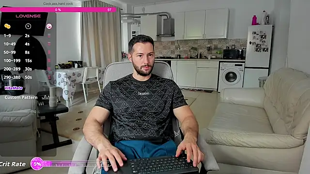 Snapshot of ZackFraser chatting on 10.12.25 ZackFraser online show from 10.12.25