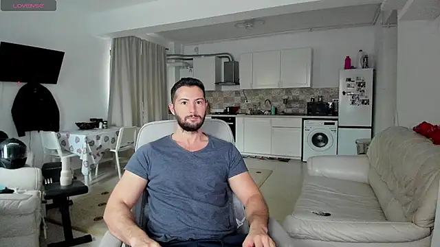 Snapshot of ZackFraser chatting on 10.15.25 ZackFraser online show from 10.15.25