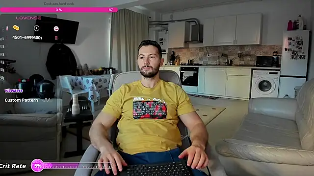 Snapshot of ZackFraser chatting on 10.31.25 ZackFraser online show from 10.31.25