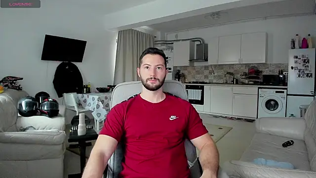 Snapshot of ZackFraser chatting on 11.07.25 ZackFraser online show from 11.07.25