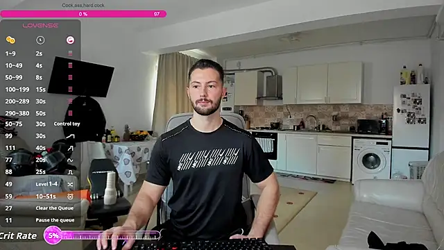 Snapshot of ZackFraser chatting on 12.01.25 ZackFraser online show from 12.01.25