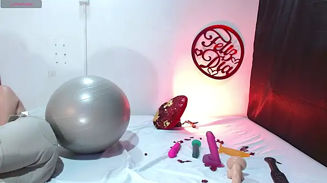 cleopatraa online show from 02.15.25