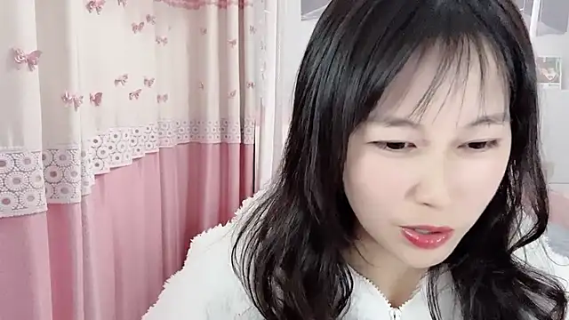 Snapshot of Shleybaby chatting on 12.04.24 Shleybaby online show from 12.04.24