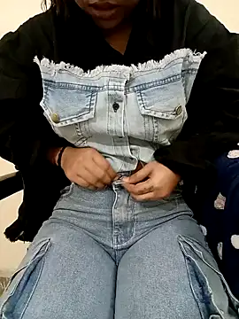 Snapshot of sweet_jia23 chatting on 02.16.25 sweet jia23 online show from 02.16.25