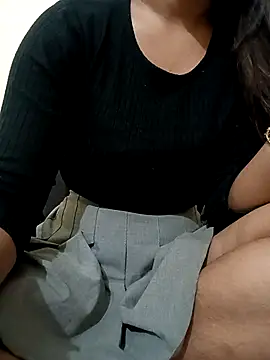 Snapshot of sweet_jia23 chatting on 03.11.25 sweet jia23 online show from 03.11.25