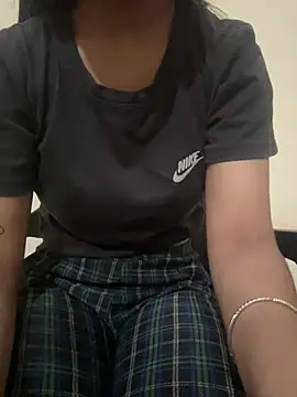 Snapshot of sweet_jia23 chatting on 03.17.25 sweet jia23 online show from 03.17.25