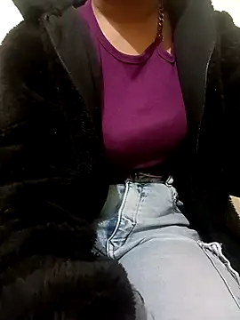 Snapshot of sweet_jia23 chatting on 11.24.25 sweet jia23 online show from 11.24.25