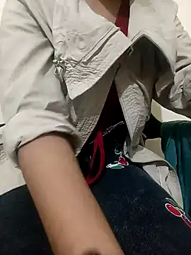 Snapshot of sweet_jia23 chatting on 12.03.25 sweet jia23 online show from 12.03.25