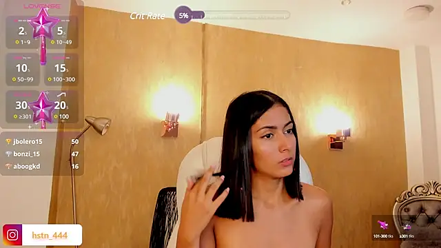 Snapshot of your_khloe chatting on 03.10.25 your khloe online show from 03.10.25