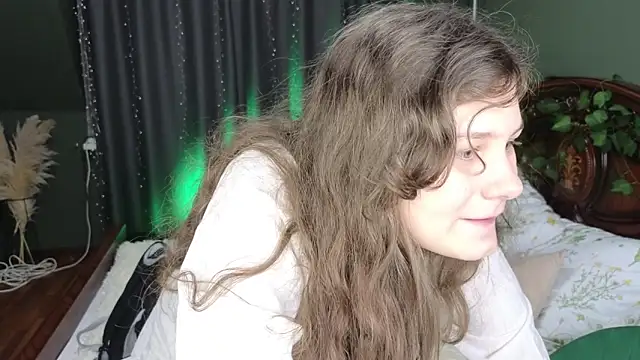 Charlotte wow online show from 12.04.25