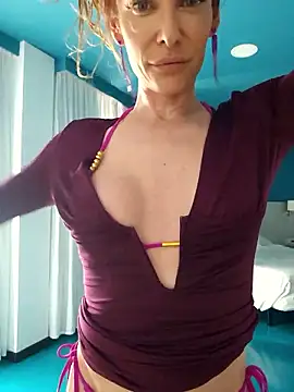 Luna Kitanna online show from 04.25.26