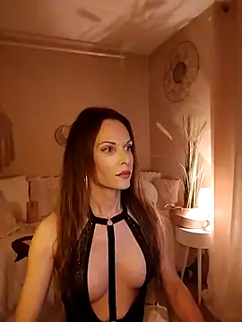 Luna Kitanna online show from 05.02.26