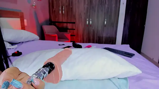 Snapshot of hannnasmith chatting on 01.19.26 hannnasmith online show from 01.19.26