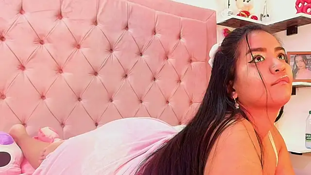 Snapshot of hannnasmith chatting on 02.11.26 hannnasmith online show from 02.11.26