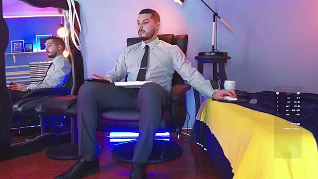 Snapshot of HenryBenso chatting on 02.13.25 HenryBenso online show from 02.13.25