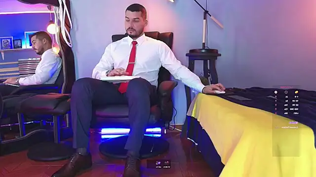 Snapshot of HenryBenso chatting on 02.14.25 HenryBenso online show from 02.14.25