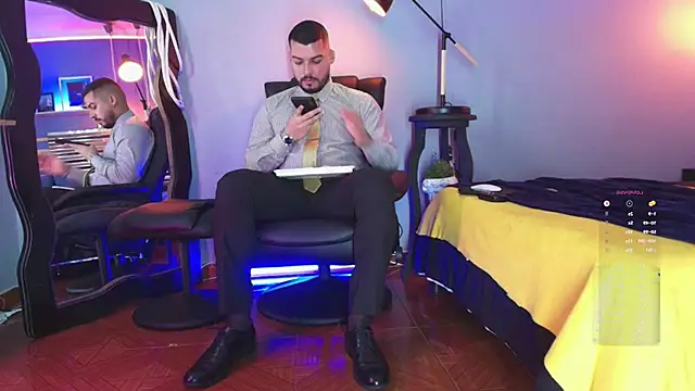 Snapshot of HenryBenso chatting on 02.21.25 HenryBenso online show from 02.21.25