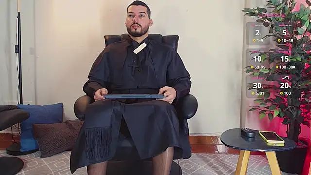 Snapshot of HenryBenso chatting on 09.15.25 HenryBenso online show from 09.15.25