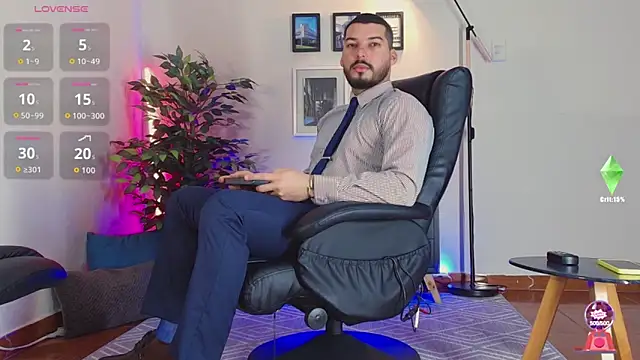 Snapshot of HenryBenso chatting on 09.24.25 HenryBenso online show from 09.24.25