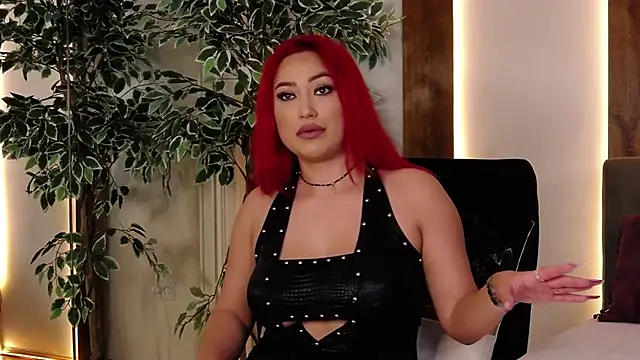 EmyHilton online show from 08.06.26