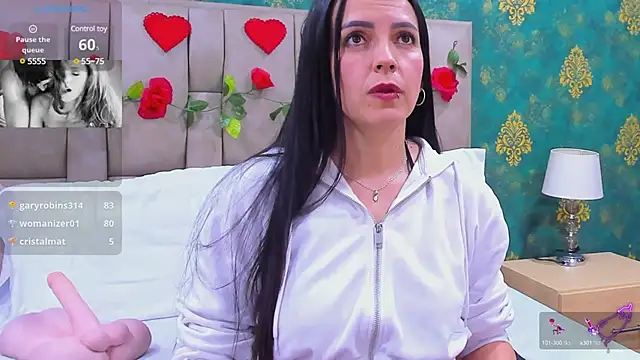 Snapshot of SuzanSmithh chatting on 03.20.25 SuzanSmithh online show from 03.20.25