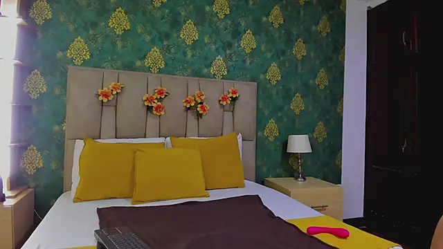 Snapshot of SuzanSmithh chatting on 01.12.26 SuzanSmithh online show from 01.12.26