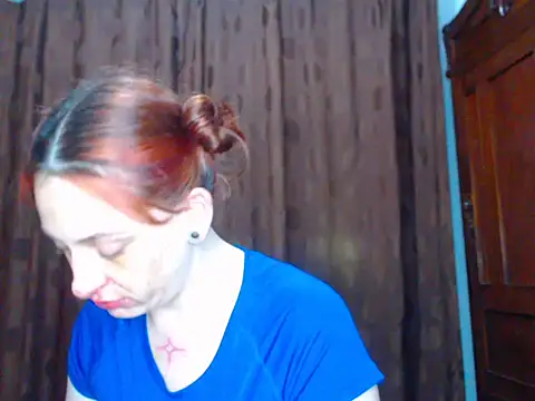 Snapshot of Redhead_incandy chatting on 07.25.26 Redhead incandy online show from 07.25.26