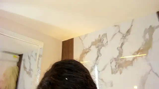 Snapshot of aidaadams chatting on 02.10.25 aidaadams online show from 02.10.25