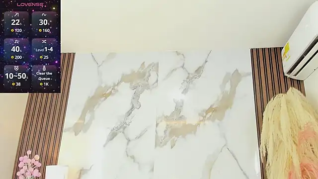 Snapshot of aidaadams chatting on 03.20.25 aidaadams online show from 03.20.25