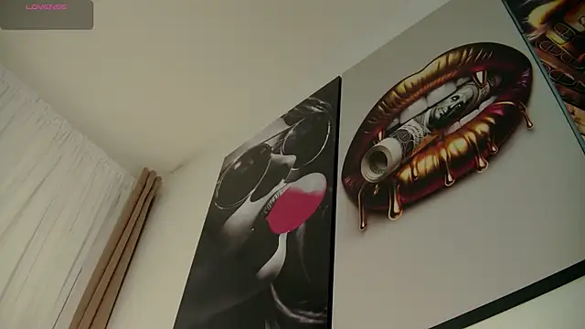 Snapshot of aidaadams chatting on 09.09.25 aidaadams online show from 09.09.25