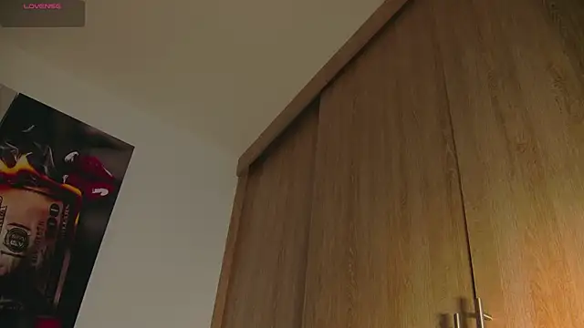 Snapshot of aidaadams chatting on 09.22.25 aidaadams online show from 09.22.25