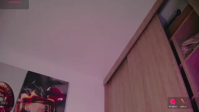 Snapshot of aidaadams chatting on 09.27.25 aidaadams online show from 09.27.25