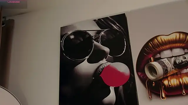 Snapshot of aidaadams chatting on 12.03.25 aidaadams online show from 12.03.25