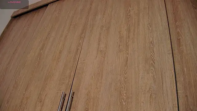 Snapshot of aidaadams chatting on 12.15.25 aidaadams online show from 12.15.25