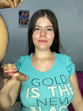 Snapshot of Hotnightsexxx chatting on 02.15.25 Hotnightsexxx online show from 02.15.25