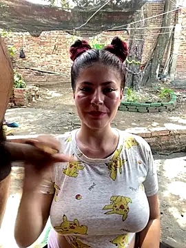 Snapshot of Hotnightsexxx chatting on 10.15.25 Hotnightsexxx online show from 10.15.25