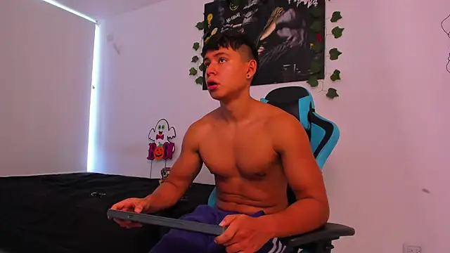 Snapshot of Bray_Kevin chatting on 01.05.25 Bray Kevin online show from 01.05.25