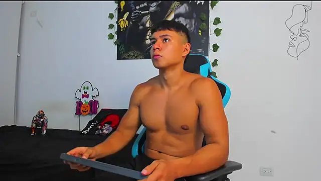 Snapshot of Bray_Kevin chatting on 02.22.25 Bray Kevin online show from 02.22.25