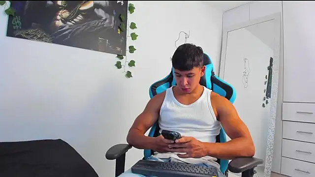 Snapshot of Bray_Kevin chatting on 03.02.25 Bray Kevin online show from 03.02.25