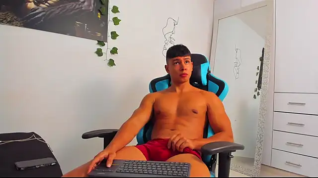 Snapshot of Bray_Kevin chatting on 03.11.25 Bray Kevin online show from 03.11.25