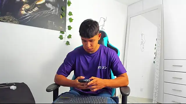 Snapshot of Bray_Kevin chatting on 03.15.25 Bray Kevin online show from 03.15.25