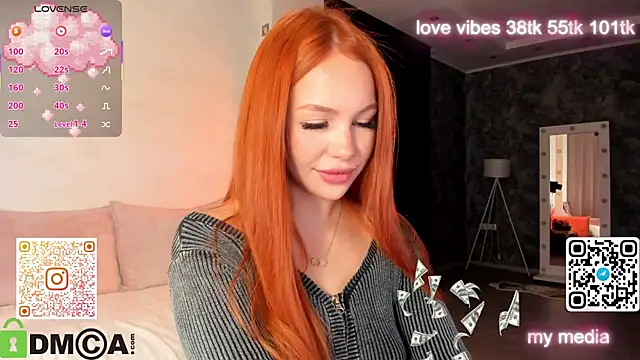 Snapshot of Tracy-Taylor chatting on 11.23.25 Tracy-Taylor online show from 11.23.25