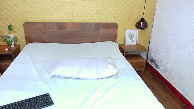 Mrs booty online show from 01.10.25