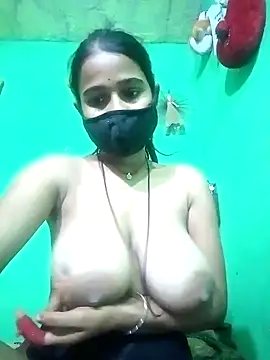 Snapshot of Cuti_jiyax chatting on 12.04.24 Cuti jiyax online show from 12.04.24