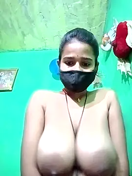 Snapshot of Cuti_jiyax chatting on 12.11.24 Cuti jiyax online show from 12.11.24