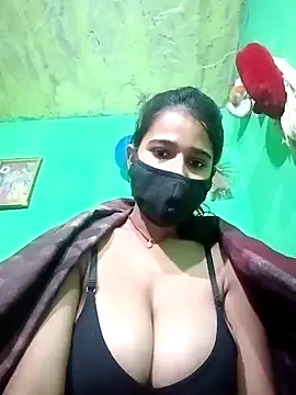 Snapshot of Cuti_jiyax chatting on 12.12.24 Cuti jiyax online show from 12.12.24